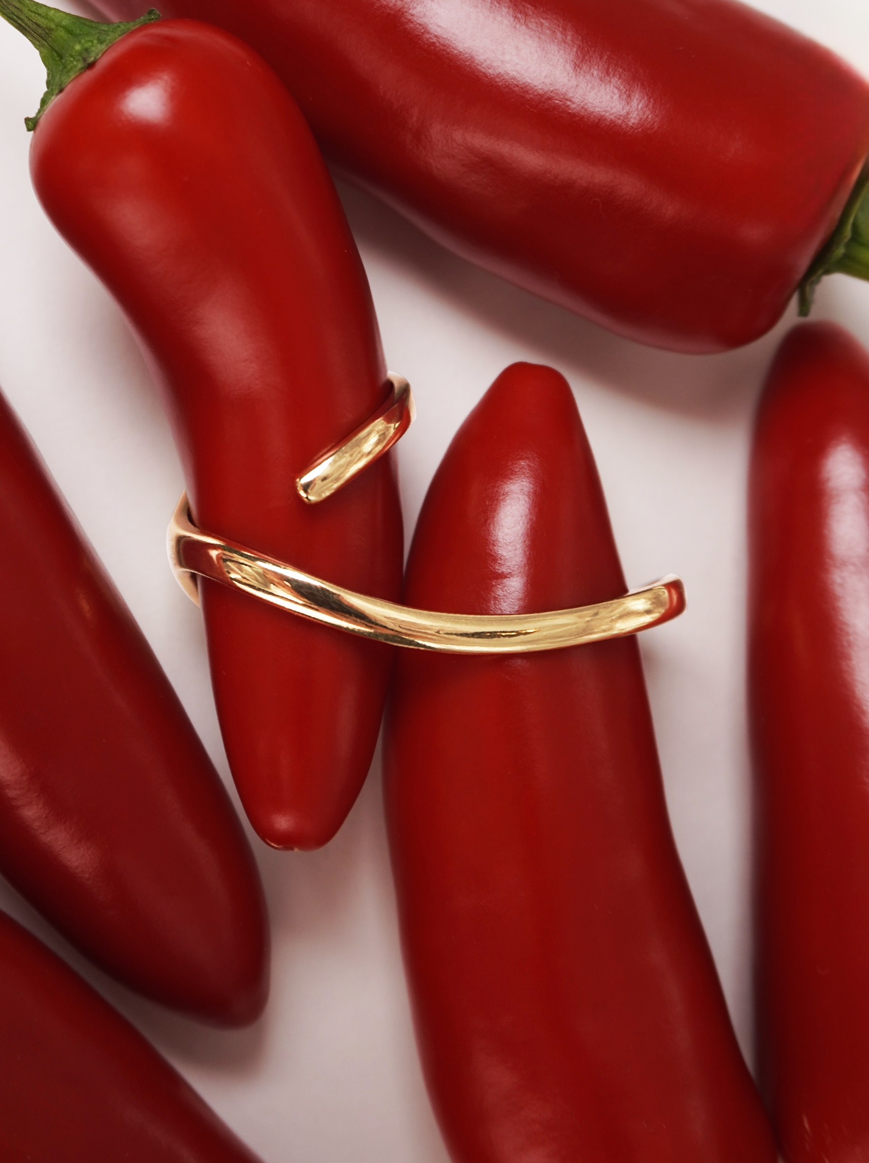 Nue Line Ring