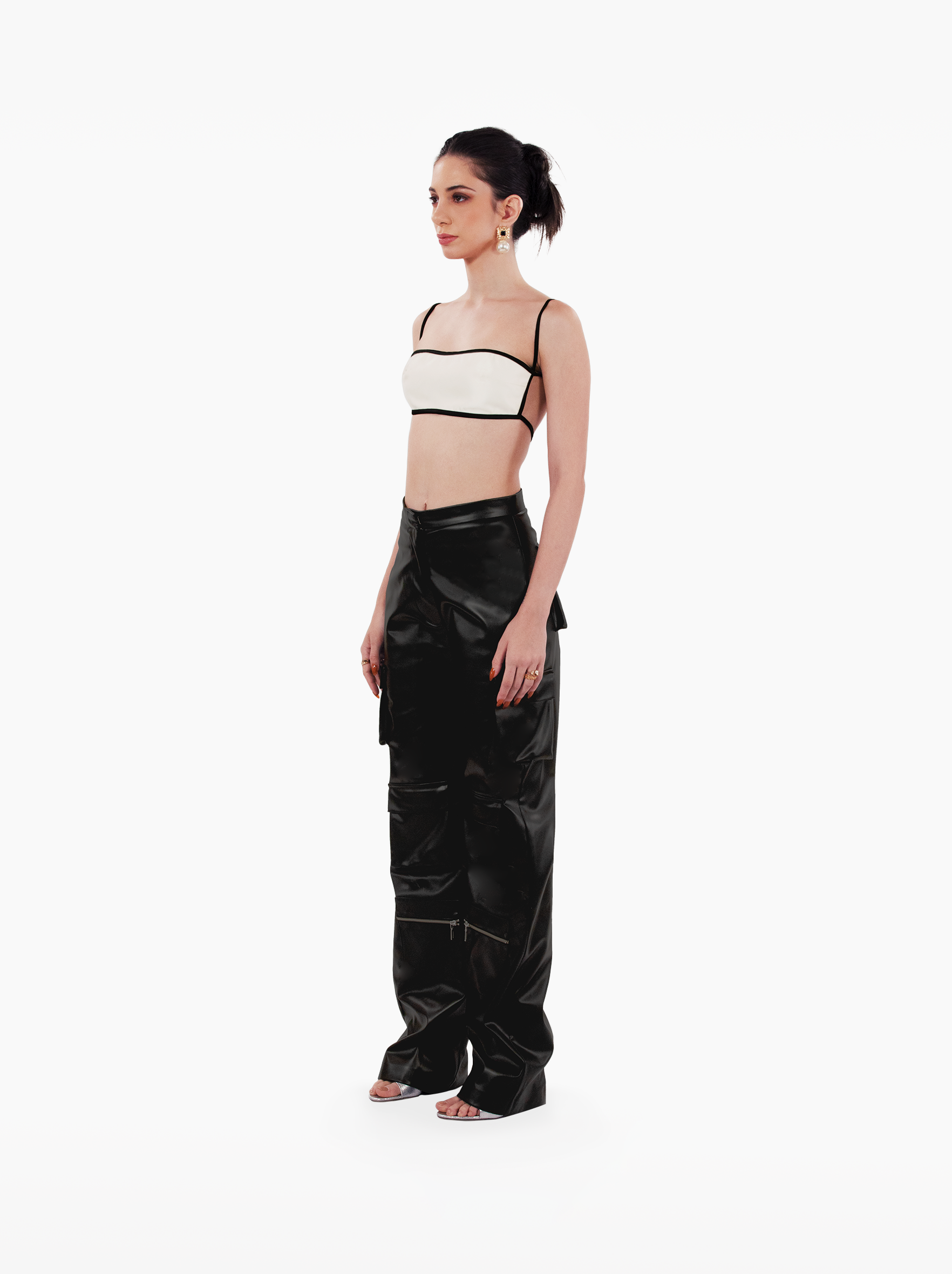 speed drive bandeau - white satin bandeau with black piping, darts and buckle fastening, vacation top, wardrobe classics, staple - SOLÉITE